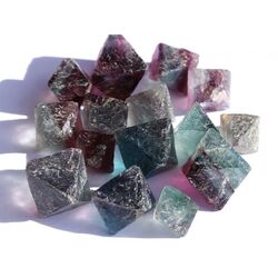 Fluorit bunt Regenbogenfluorit Kristalle / Oktaeder / Rohsteine - ca. 1,9 - 2,4 cm / ca. 5-9 g/St
