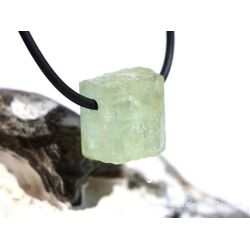 Heliodor (Beryll) Kristallstab / Rohstein gebohrt - AA-Sonderqualitt - Raritt - ca. 1,7 cm x 1,5 cm x 1,7 cm