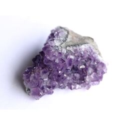 Amethyst Kristallstufe / Aufsteller mittelhell (Uruquai) - AA-Sonderqualitt - ca. 6 cm x 6 cm x 3 cm
