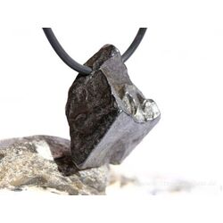 Meteorit Rohsteinform gebohrt - Raritt - Sonderqualitt - ca. 2,8 cm x 2,2 cm x 1,6 cm