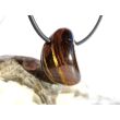 Tigereisen Trommelstein / Schmuckstein gebohrt - Sonderqualität - ca. 2,4 cm x 2,1 cm x 1,3 cm