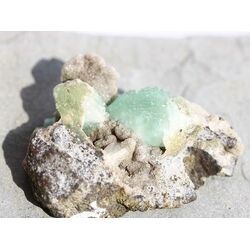 Apophyllit grn mit Stilbit Kristallstufe / Rohstein - Raritt - ca. 3,9 cm x 3,3 cm x 1,1 cm