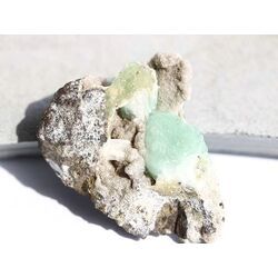 Apophyllit grn mit Stilbit Kristallstufe / Rohstein - Raritt - ca. 3,9 cm x 3,3 cm x 1,1 cm