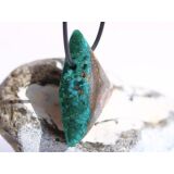 Dioptas mit Chrysokoll XL Schmuckstein / Scheibenstein gebohrt - Sonderqualität - Rarität - Handarbeit - ca. 3,7 cm x 3,5 cm x 1,5 cm