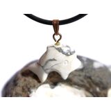 Magnesit Delphin Anhnger se - ca. 2,3 cm x 2 cm x 0,9 cm