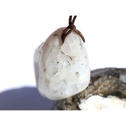 Regenbogenmondstein Schimmer Trommelstein gebohrt (Labradorit wei�) - Sonderqualit�t - ca. 2,9 cm x 2,8 cm x 1,9 cm