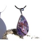 Sugilith mit Richterit XXL Schmuckstein Cabochon / Scheibenstein Anhänger Silberöse Schmuckdose - Rarität - Sonderqual.- ca. 5,6 cm x 2,5 cm x 0,8 cm