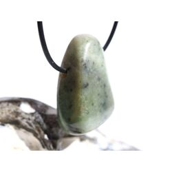 Hydrogrossular (Granat) XXL Trommelstein gebohrt - Sonderqualitt - ca. 3,9 cm x 2,3 cm x 1,5 cm (GKS)