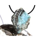 Larimar XXL Rohstein gebohrt  (Pektolith blau) - Rarität - ca. 4,4 cm x 3,5 cm x 1,8 cm