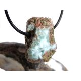 Larimar Rohstein gebohrt  (Pektolith blau) - Rarität - ca. 3,1 cm x 2,3 cm x 1,6 cm
