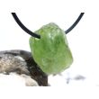 Peridot Kristall- / Rohsteinform gebohrt (Olivin / Chrysolith) - Sonderqualität - ca. 2,5 cm x 1,8 cm x 1,2 cm