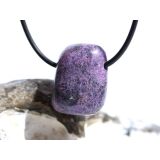 Stichtit Trommelstein gebohrt - Sonderqualität - ca. 2,3 cm x 1,9 cm x 1,6 cm