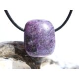 Stichtit Trommelstein gebohrt - Sonderqualität - ca. 2,3 cm x 1,9 cm x 1,6 cm