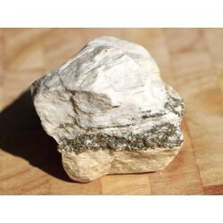 Dolomit mit Pyrit (Zuckerdolomit) Rohstein - Sonderqualit�t - ca. 6 cm x 4,6 cm x 5,2 cm