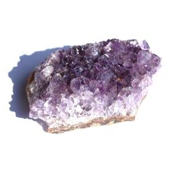 Amethyst Kristallstufe / Ladestufe mitteldunkel...