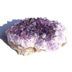 Amethyst Kristallstufe / Ladestufe mitteldunkel (Brasilien) - Sonderqualit�t - ca. 5,7 cm x 3,6 cm x 2,3 cm