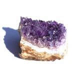 Amethyst Kristallstufe / Ladestufe mitteldunkel...
