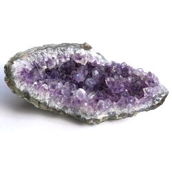 Amethyst Kristallstufe / Ladestufe hell (Uruquai) - Sonderqualitt - ca. 12,4 cm x 7,2 cm x 4 cm