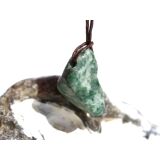 Prasem "Afrikanische Jade" Trommelstein gebohrt - ca. 2,4 cm x 2 cm x 1,2 cm - Sonderpreis wg. Makel -