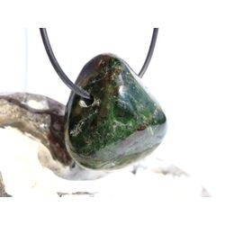 Chromdiopsid XL Trommelstein gebohrt - sch�ne Qualit�t - ca. 3,5 cm x 3,1 cm x 2,1 cm