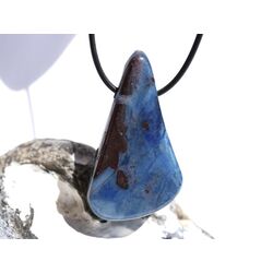 Richterit XXXL Schmuckstein / Scheibenstein gebohrt - Raritt - AA-Sonderqualitt - Unikat - Handarbeit - ca. 5,1 cm x 2,9 cm x 0,8 cm (GKS)