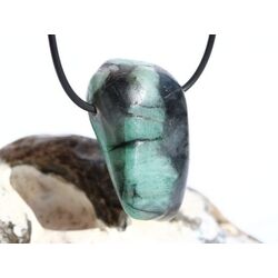 Smaragd XXL Trommelstein gebohrt (Beryll) - Rarit�t - ca. 4 cm x 2,3 cm x 1,8 cm