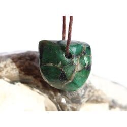 Smaragd Schmuckstein / Trommelstein gebohrt (Beryll) - Rarit�t - ca. 1,6 cm x 1,7 cm x 0,9 cm