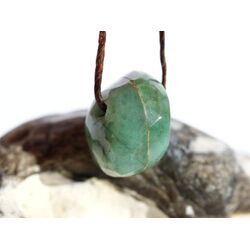 Smaragd Trommelstein gebohrt (Beryll) - Rarit�t - ca. 1,5 cm x 1,4 cm x 1,1 cm