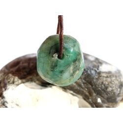 Smaragd Trommelstein gebohrt (Beryll) - Rarit�t - ca. 1,5 cm x 1,4 cm x 1,1 cm