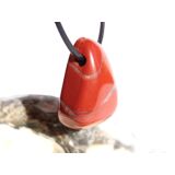 Jaspis rot Schmuckstein gebohrt - Sonderqualität - ca. 2,7 cm x 1,9 cm x 1,2 cm - Sonderpreis wg. Makel -
