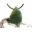 Nephrit-Jade Schmuckstein / Scheibenstein gebohrt - Sonderqualität - Handarbeit - ca. 3,4 cm x 2,5 cm x 0,5 cm