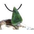 Nephrit-Jade Schmuckstein / Scheibenstein gebohrt - Sonderqualität - Handarbeit - ca. 3,3 cm x 2,5 cm x 0,6 cm