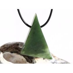Nephrit-Jade XXL Schmuckstein / Scheibenstein gebohrt matt - Sonderqualitt - Handarbeit - ca. 4,5 cm x 3,1 cm x 1 cm