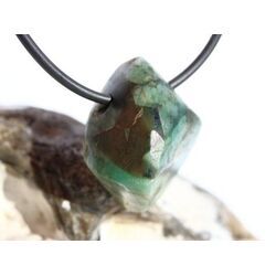 Smaragd Schmuckstein gebohrt (Beryll) - Rarit�t - ca. 2,6 cm x 2,1 cm x 1,6 cm