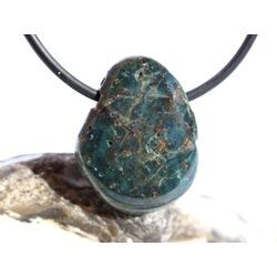 Apatit blau natur Trommelstein / Scheibenstein gebohrt - ca. 2,5 cm x 2 cm x 0,7 cm