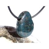 Apatit blau natur Trommelstein / Scheibenstein gebohrt -...