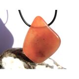 Chalcedon rot (Blutchalcedon) XXL Schmuckstein / Scheibenstein gebohrt - AA-Sonderqualität - Rarität - Handarbeit - ca. 4,6 cm x 3,6 cm x 1,2 cm