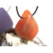 Chalcedon rot (Blutchalcedon) XXL Schmuckstein / Scheibenstein gebohrt - AA-Sonderqualität - Rarität - Handarbeit - ca. 4,6 cm x 3,6 cm x 1,2 cm