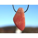 Chalcedon rot (Blutchalcedon) XXXL Schmuckstein / Scheibenstein gebohrt - AA-Sonderqualität - Rarität - Handarbeit - ca. 5,8 cm x 3 cm x 0,7 cm