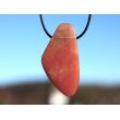 Chalcedon rot (Blutchalcedon) XXXL Schmuckstein / Scheibenstein gebohrt - AA-Sonderqualität - Rarität - Handarbeit - ca. 5,8 cm x 3 cm x 0,7 cm