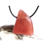 Chalcedon rot (Blutchalcedon) XL Schmuckstein / Trommelstein gebohrt - AA-Sonderqualität - Rarität - Handarbeit - ca. 3,8 cm x 2,9 cm x 1,5 cm