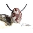 Porzellanit (Blumenjaspis) Trommelstein gebohrt - Sonderqualität - ca. 2,5 cm x 2 cm x 1,4 cm