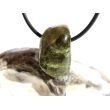 Vesuvian grün (Idokras) Trommelstein gebohrt - Rarität - ca. 2,4 cm x 1,4 cm x 1,5 cm (GKS)