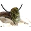 Vesuvian grün (Idokras) Trommelstein gebohrt - Rarität - ca. 2,4 cm x 1,4 cm x 1,5 cm (GKS)