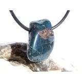 Apatit blau natur Trommelstein gebohrt - ca. 2,3 cm x 1,8...