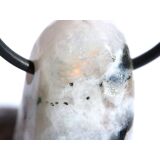 Regenbogenmondstein "Schimmer" XL Trommelstein gebohrt (Labradorit weiß) - Sonderqualität - ca. 3,7 cm x 1,7 cm x 1,9 cm