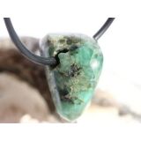 Smaragd Trommelstein gebohrt (Beryll) - Rarität - ca. 2,1 cm x 2 cm x 1,5 cm - Sonderpreis wg. Makel -