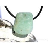 Prehnit grün Trommelstein gebohrt - Sonderqualität - ca. 2,4 cm x 2,1 cm x 2,1 cm (GKS)