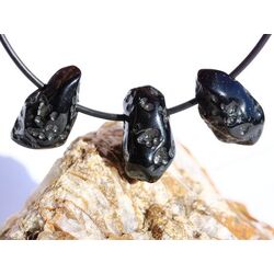 Tektit Trommelsteine gebohrt - Sonderqualit�t - ca. 2,8 - 3 cm / ca. 9-10 g/St