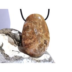 Ozeanachat XXXL Trommelstein gebohrt (Ozeanchalcedon / Ozeanjaspis) - ca. 5,8 cm x 3,7 cm x 1,7 cm